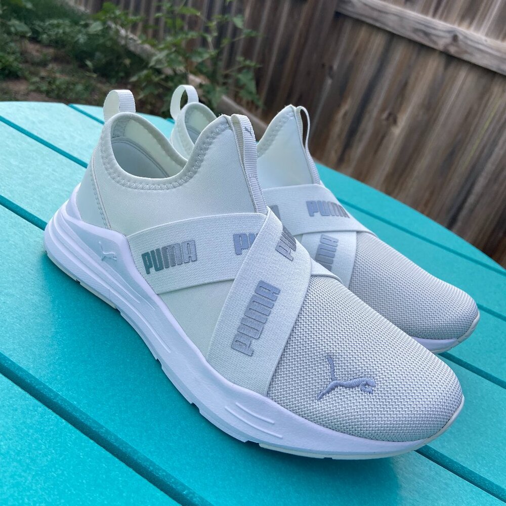 NWOT PUMA sea form/green color sneakers. US size 6C children or 7.5-8 women's